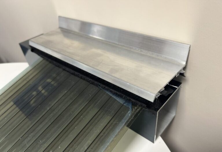 Universelles Aluminium Wandanschlussprofil Sunwood Aluminium