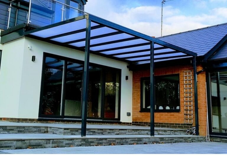 Evolution Terrassenüberdachungen nach Maß – Grau